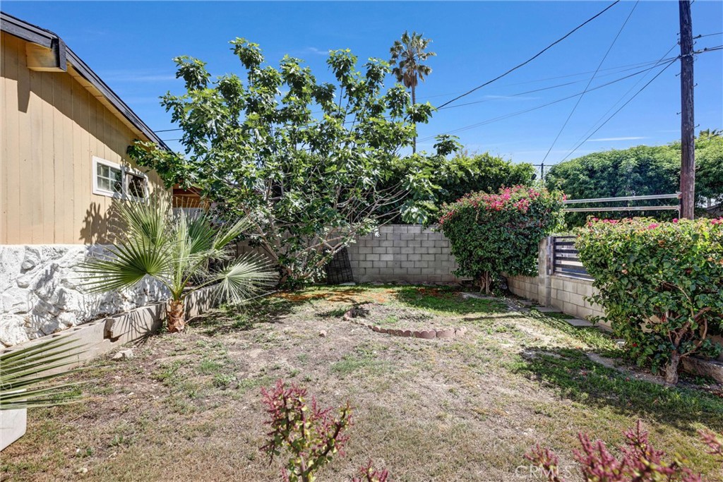 MLS #OC25106965 image #32