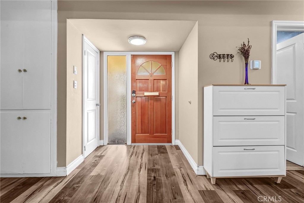 MLS #OC25106965 image #5