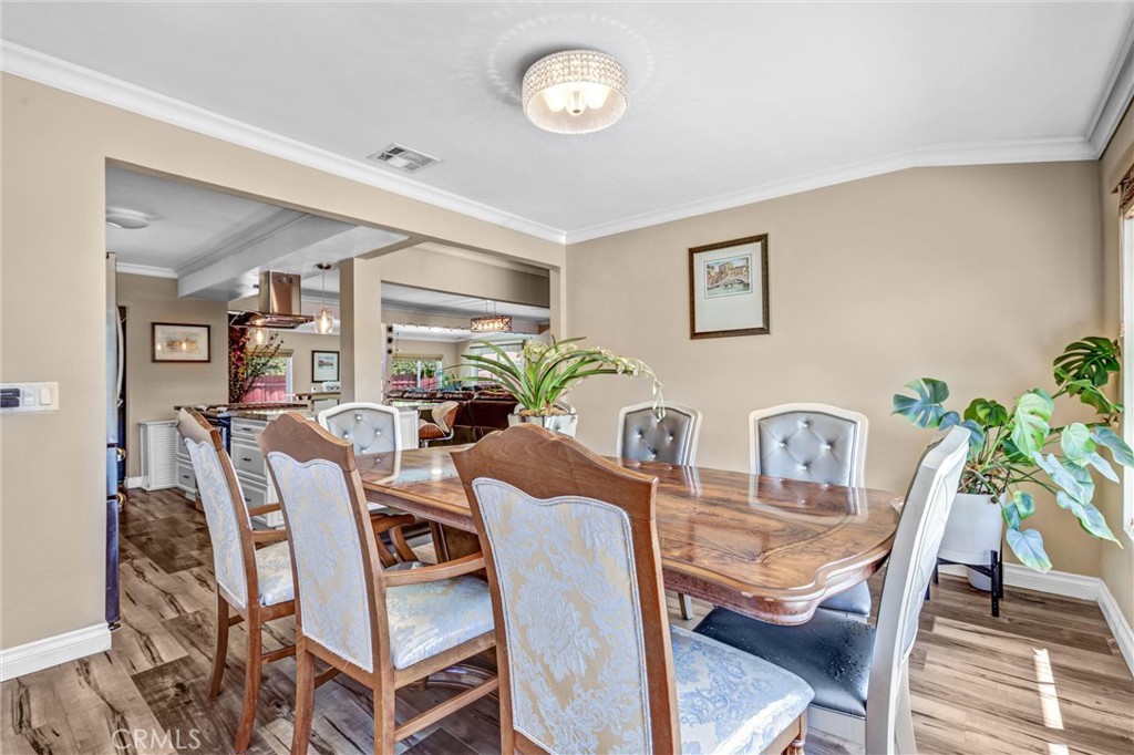 MLS #OC25106965 image #9