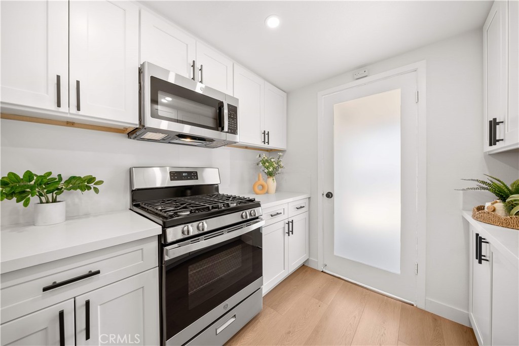 MLS #OC25107076 image #10