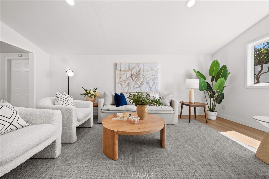 MLS #OC25107076 image #11