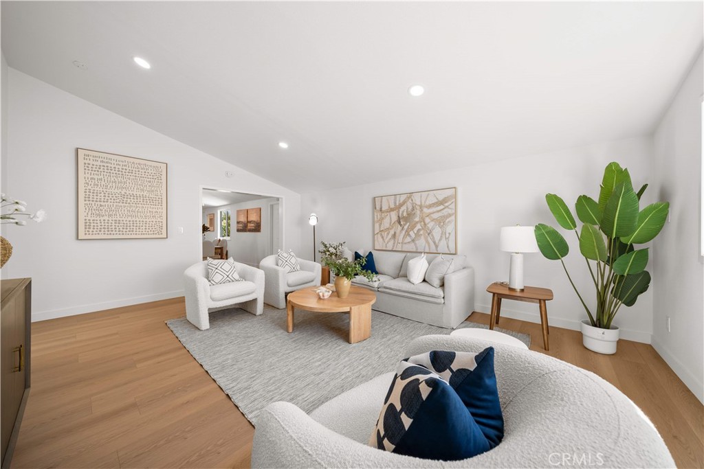 MLS #OC25107076 image #13