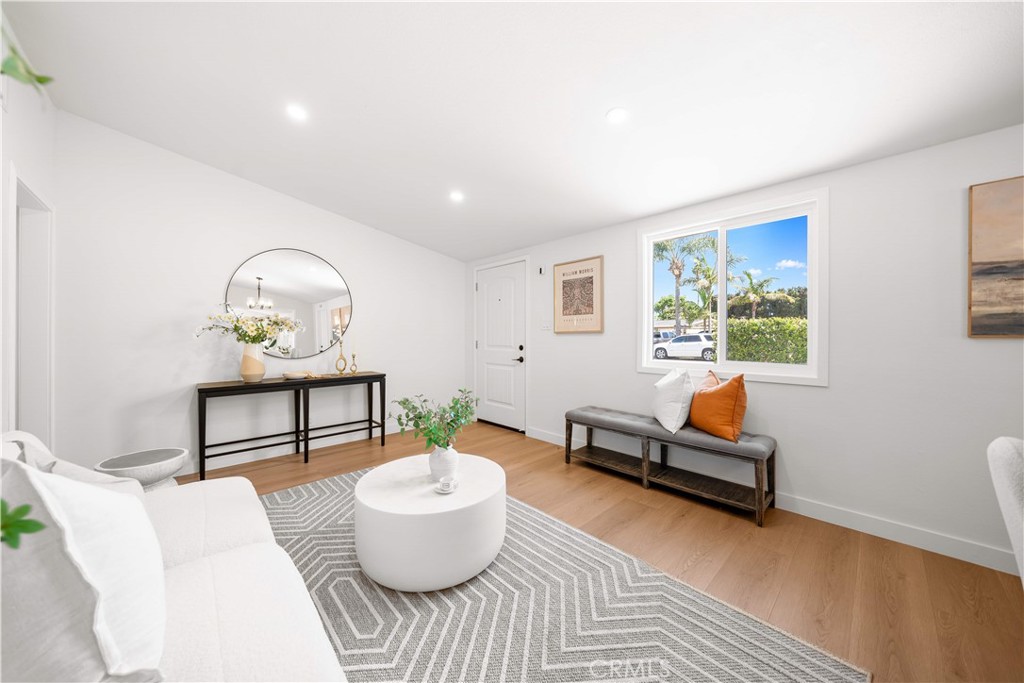 MLS #OC25107076 image #6