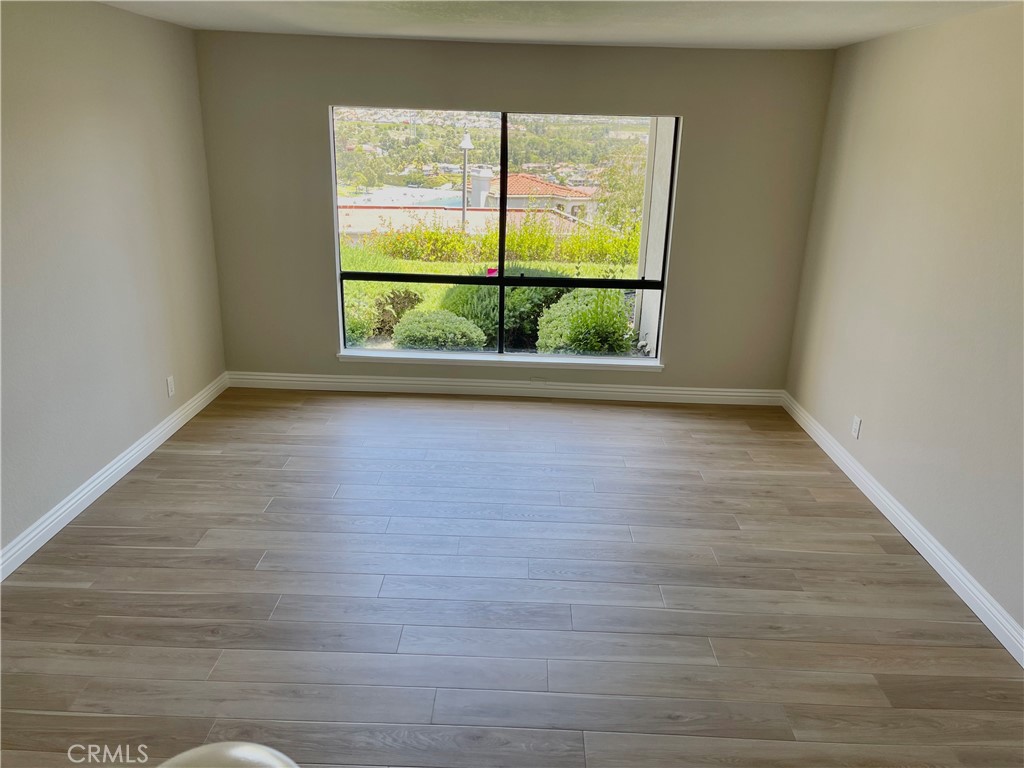 MLS #OC25107270 image #7