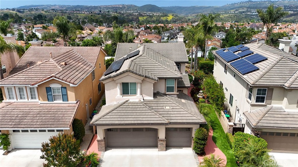 MLS #OC25107360 image #3