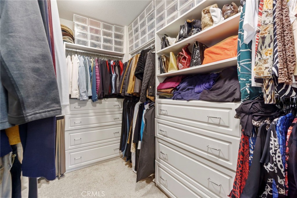 MLS #OC25107360 image #37