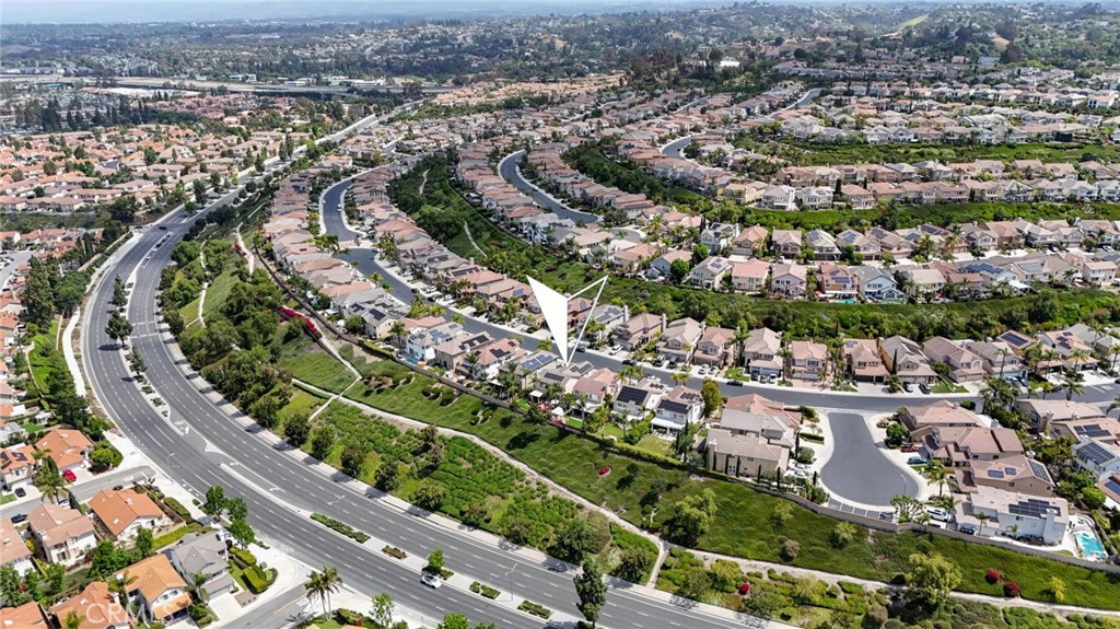 MLS #OC25107360 image #43