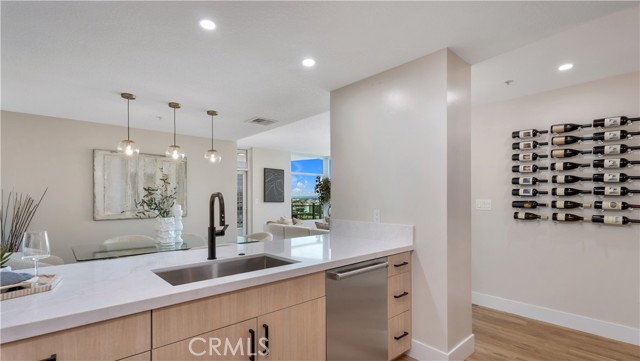 MLS #OC25107403 image #17