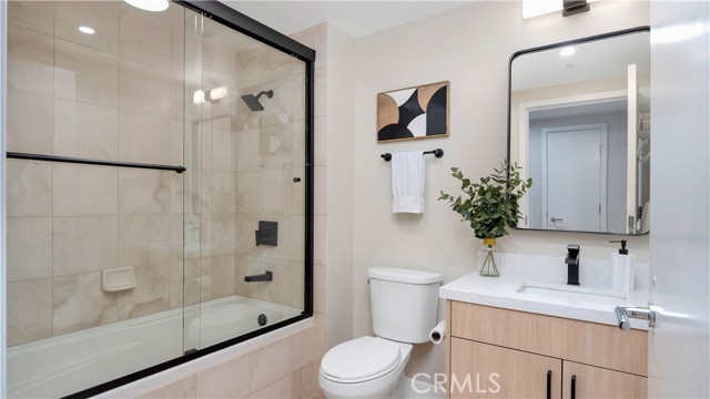 MLS #OC25107403 image #30