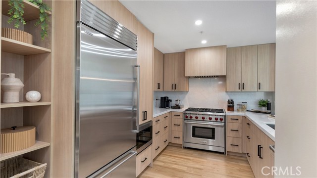 MLS #OC25107403 image #8