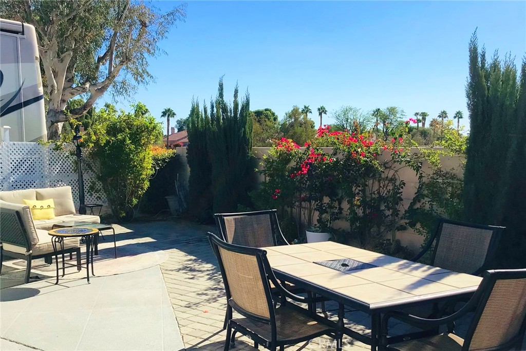 MLS #OC25107501 image #2