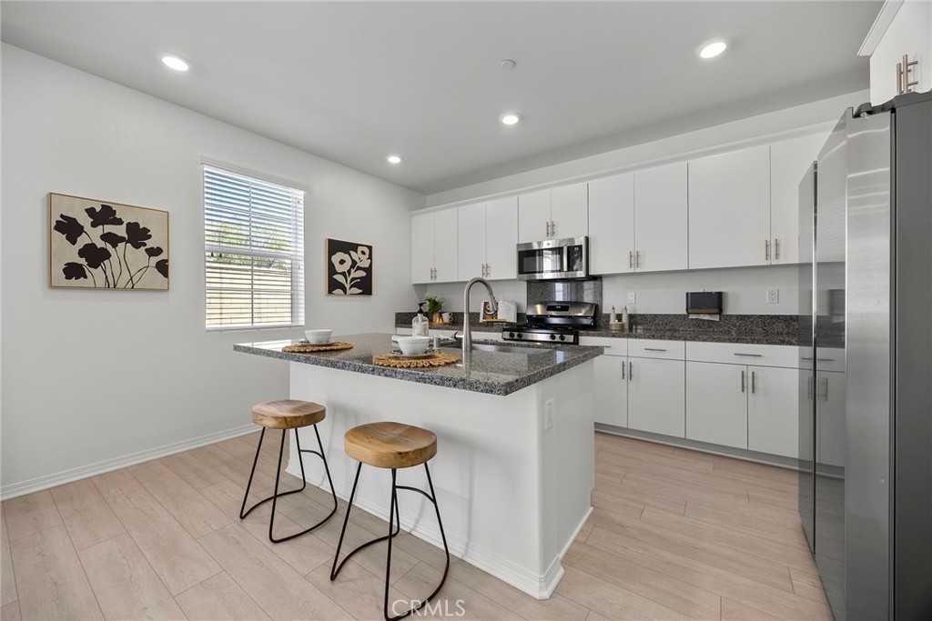 MLS #OC25107595 image #10