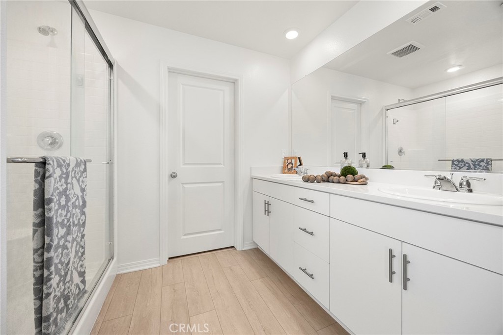 MLS #OC25107595 image #20