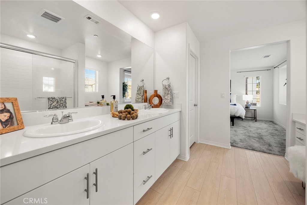 MLS #OC25107595 image #22