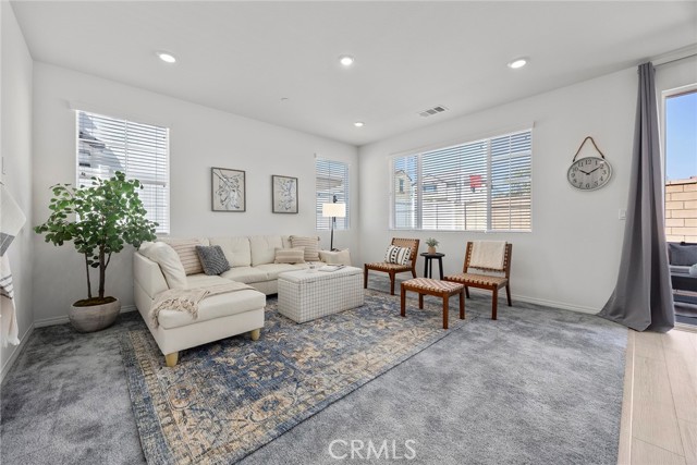 MLS #OC25107595 image #4