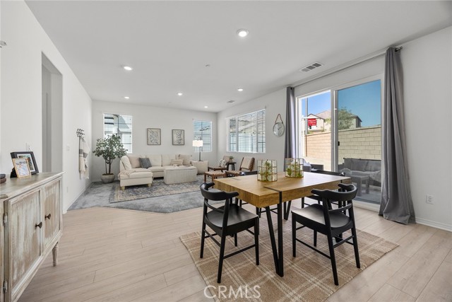 MLS #OC25107595 image #9