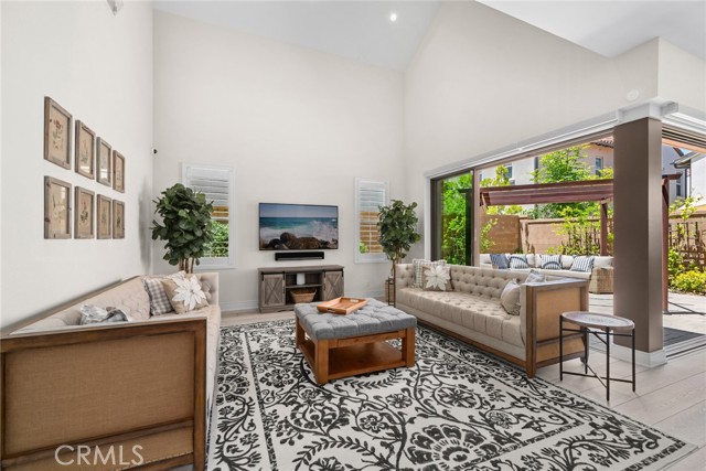 MLS #OC25107861 image #4