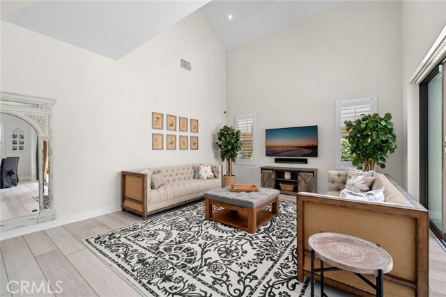 MLS #OC25107861 image #5