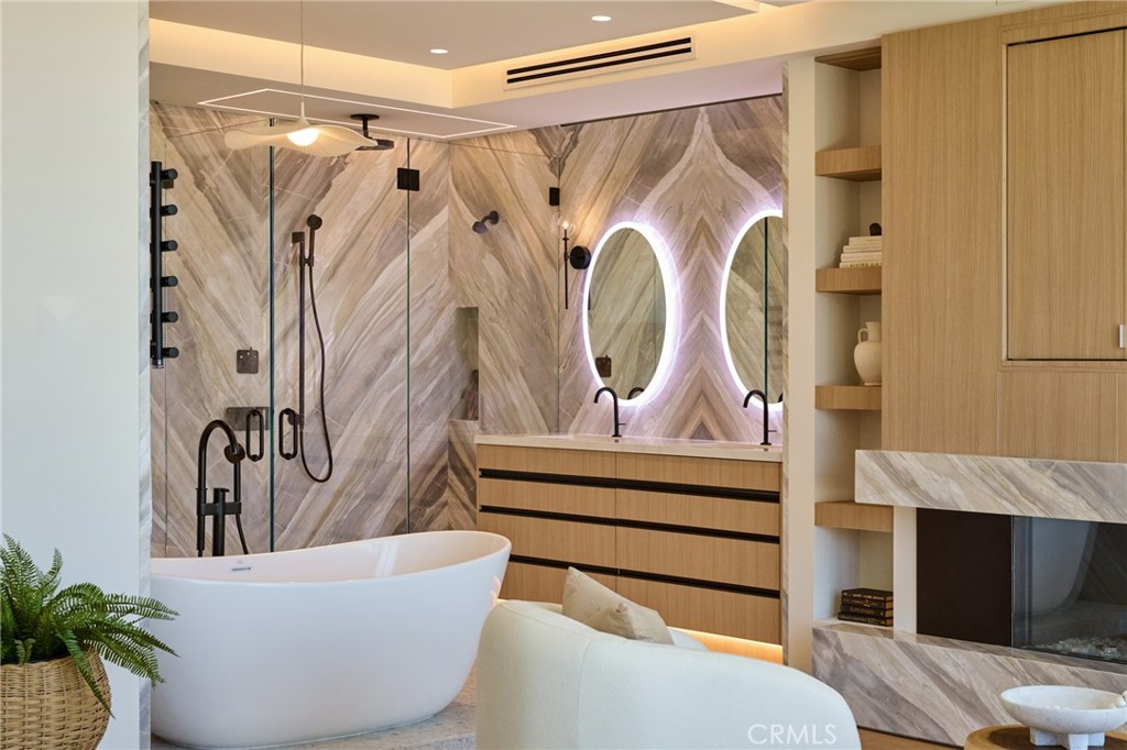 MLS #OC25111534 image #19