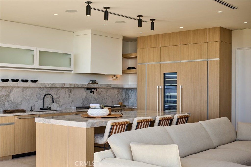 MLS #OC25111534 image #3