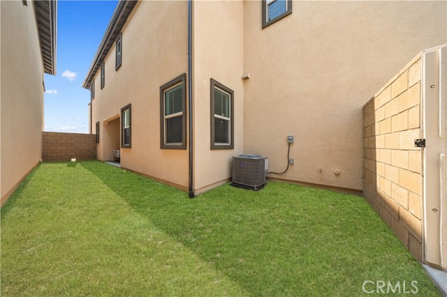 MLS #OC25112056 image #10