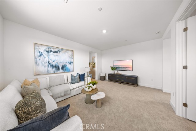 MLS #OC25112056 image #33