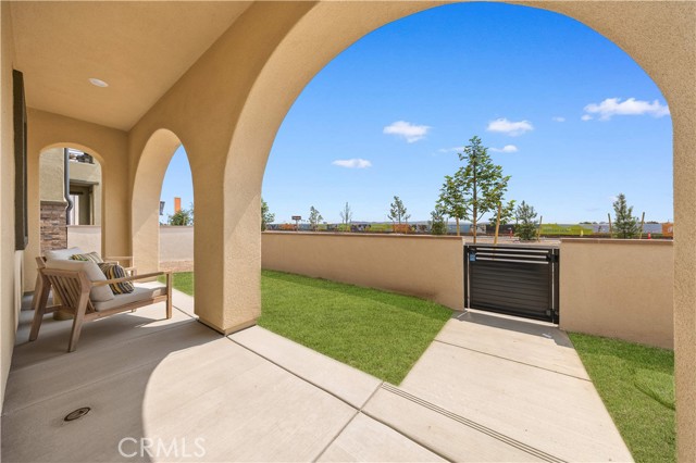 MLS #OC25112056 image #8