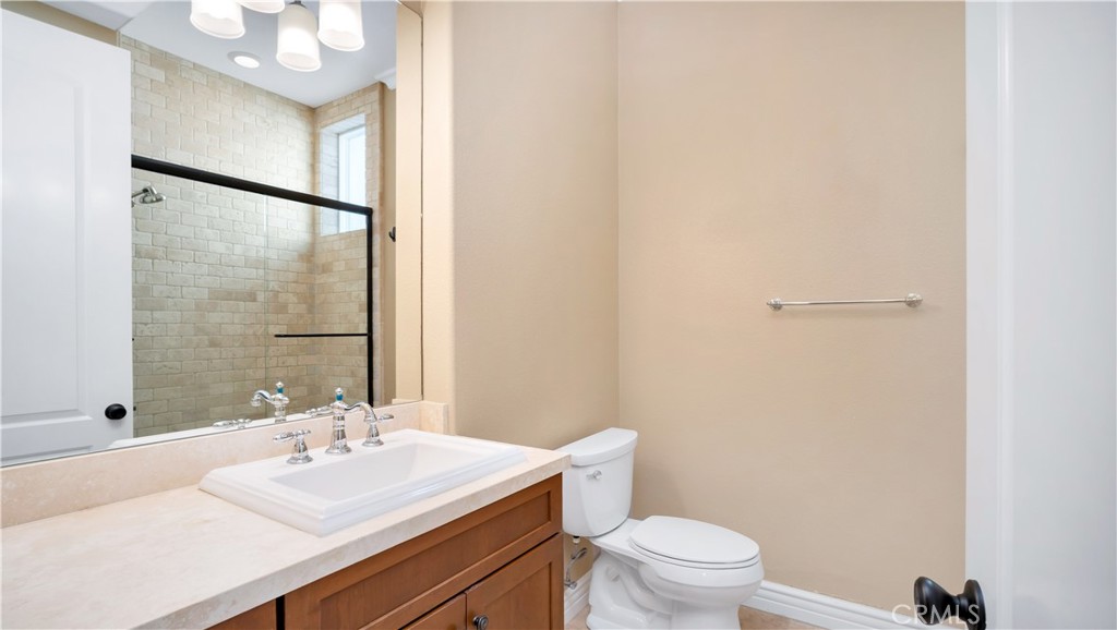 MLS #OC25112252 image #8