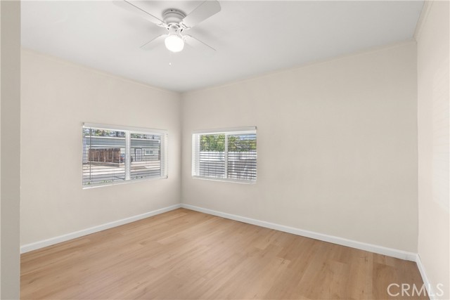 MLS #OC25112523 image #16