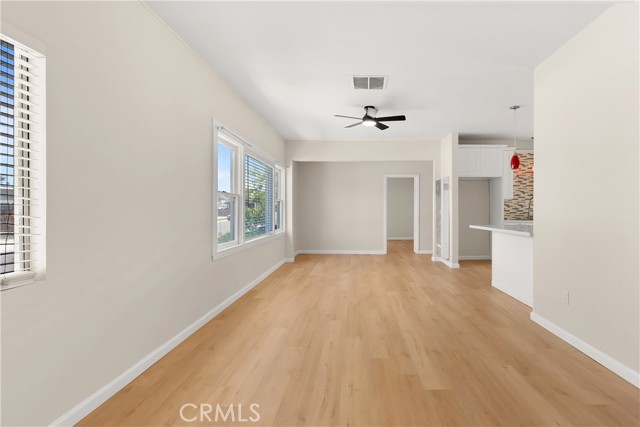 MLS #OC25112523 image #6