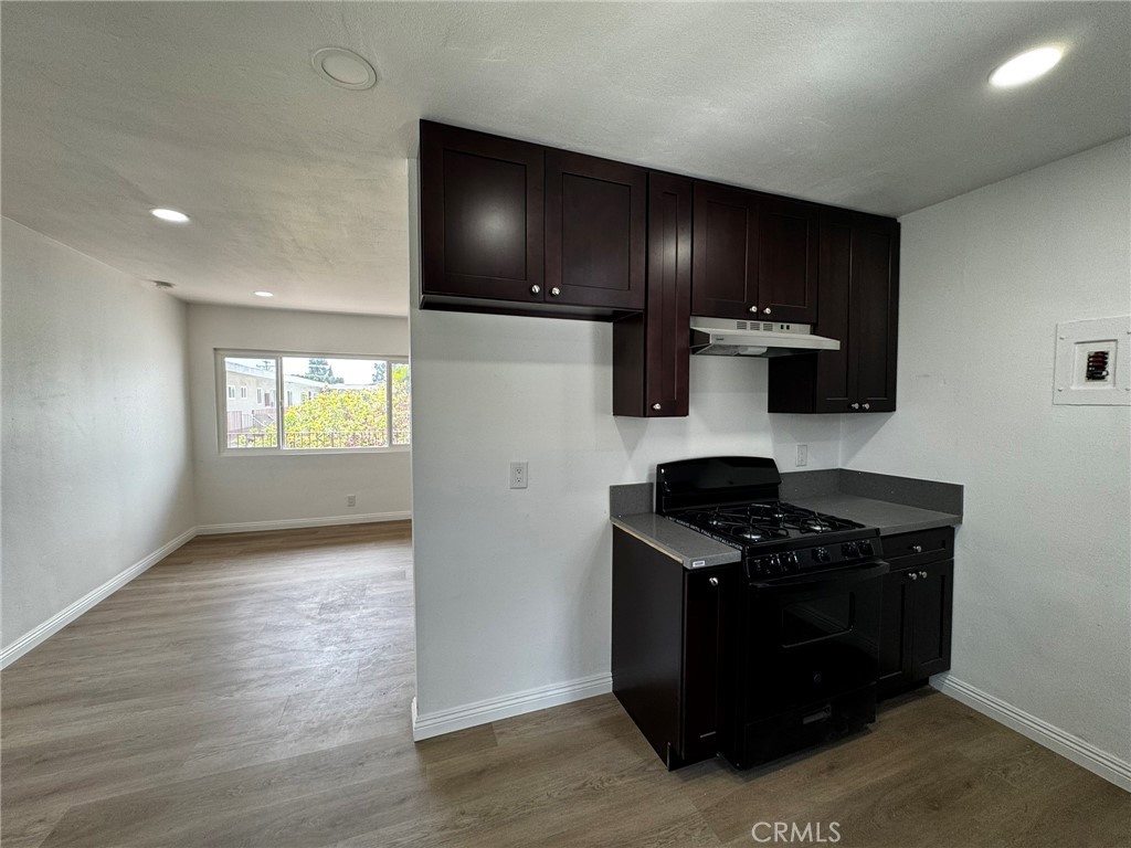 MLS #OC25112645 image #14