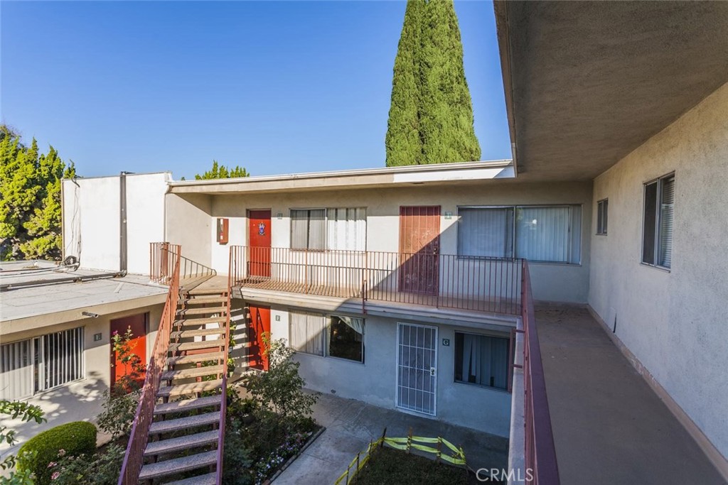 MLS #OC25112645 image #3