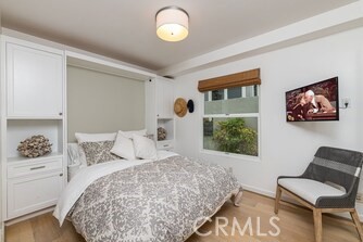 MLS #OC25112811 image #14