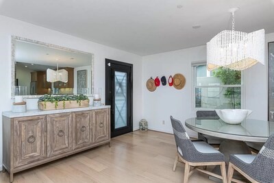 MLS #OC25112811 image #4