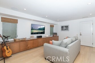 MLS #OC25112811 image #7