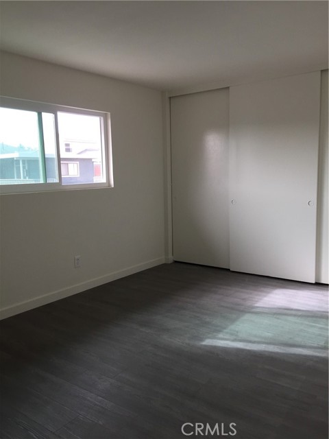 MLS #OC25113327 image #8