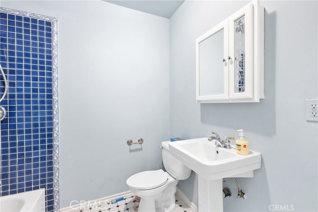 MLS #OC25113756 image #18