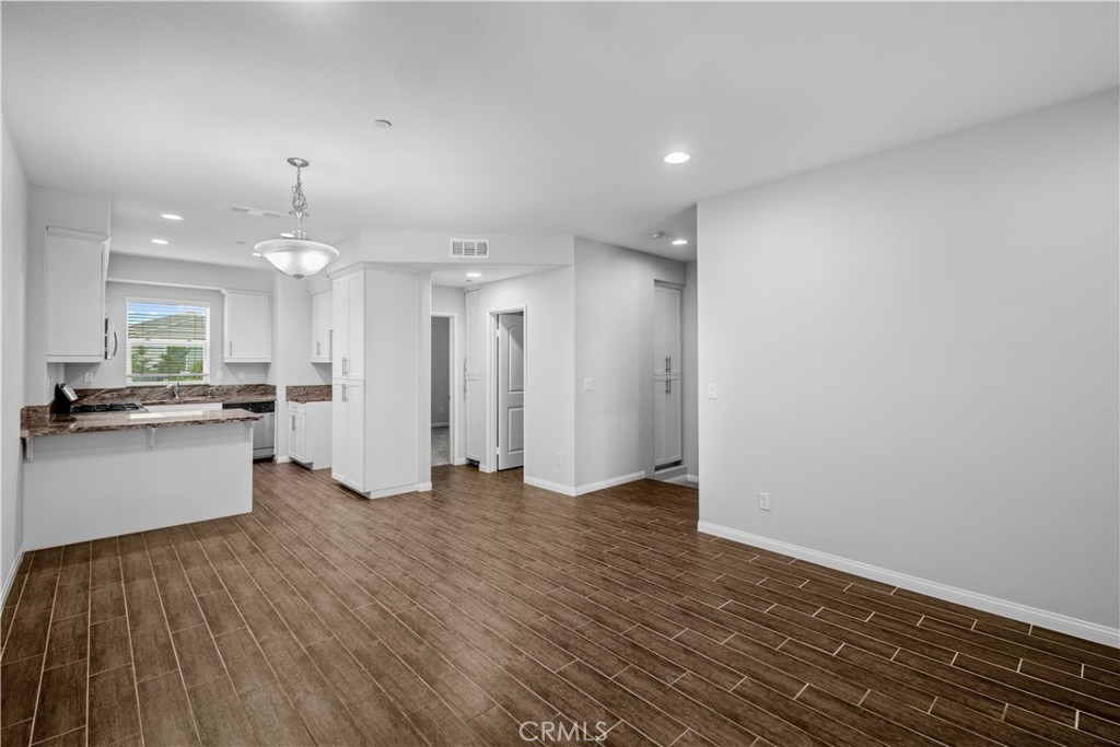 MLS #OC25113811 image #13