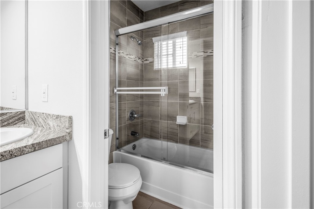 MLS #OC25113811 image #26