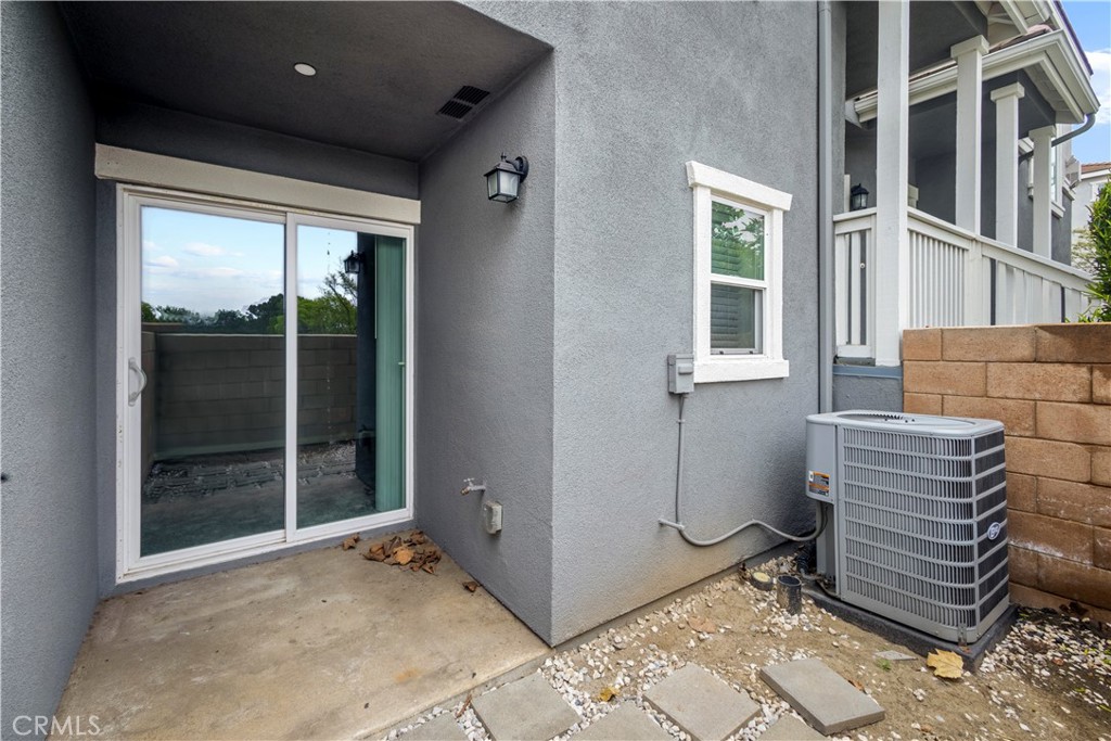 MLS #OC25113811 image #6