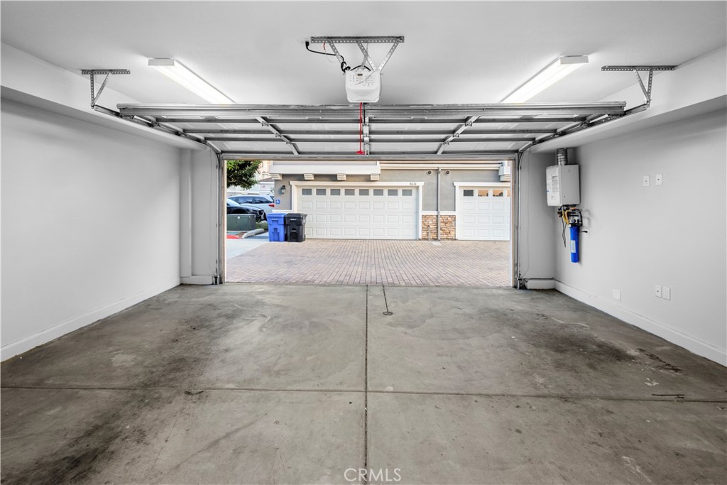 MLS #OC25113811 image #8