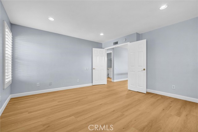 MLS #OC25114100 image #12