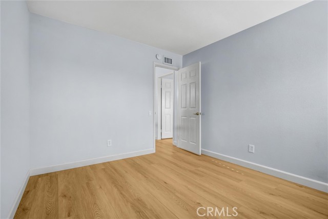 MLS #OC25114100 image #20