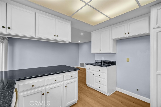 MLS #OC25114100 image #7