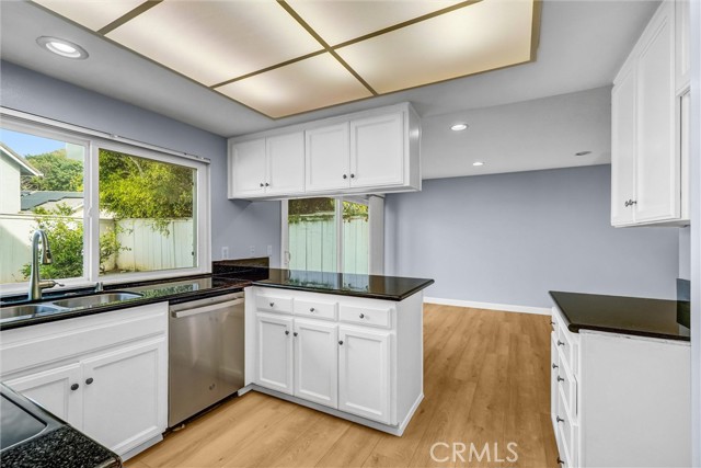 MLS #OC25114100 image #8