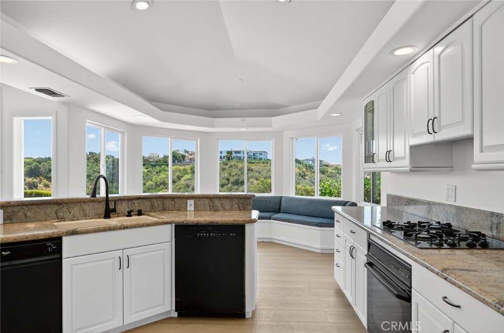 MLS #OC25114590 image #10