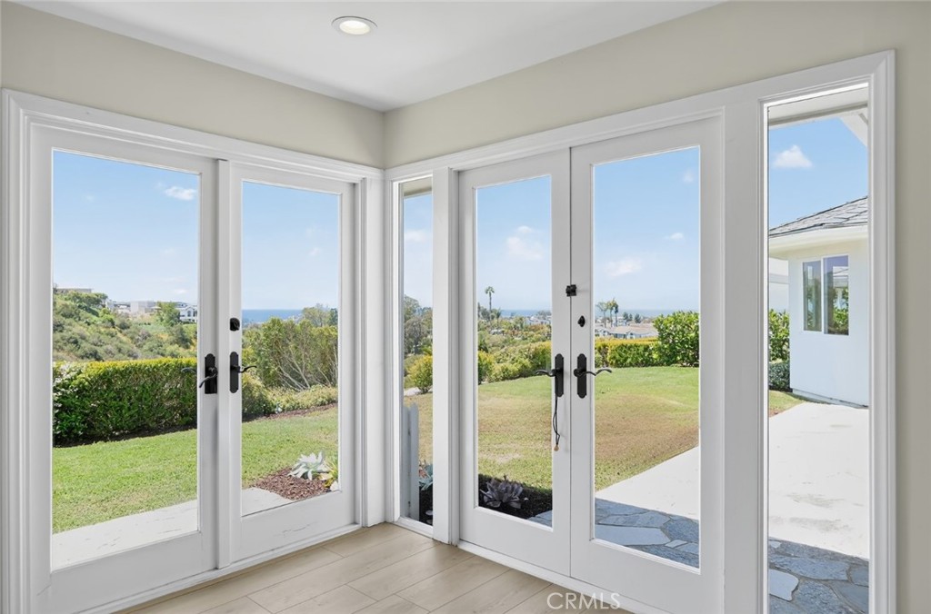 MLS #OC25114590 image #19