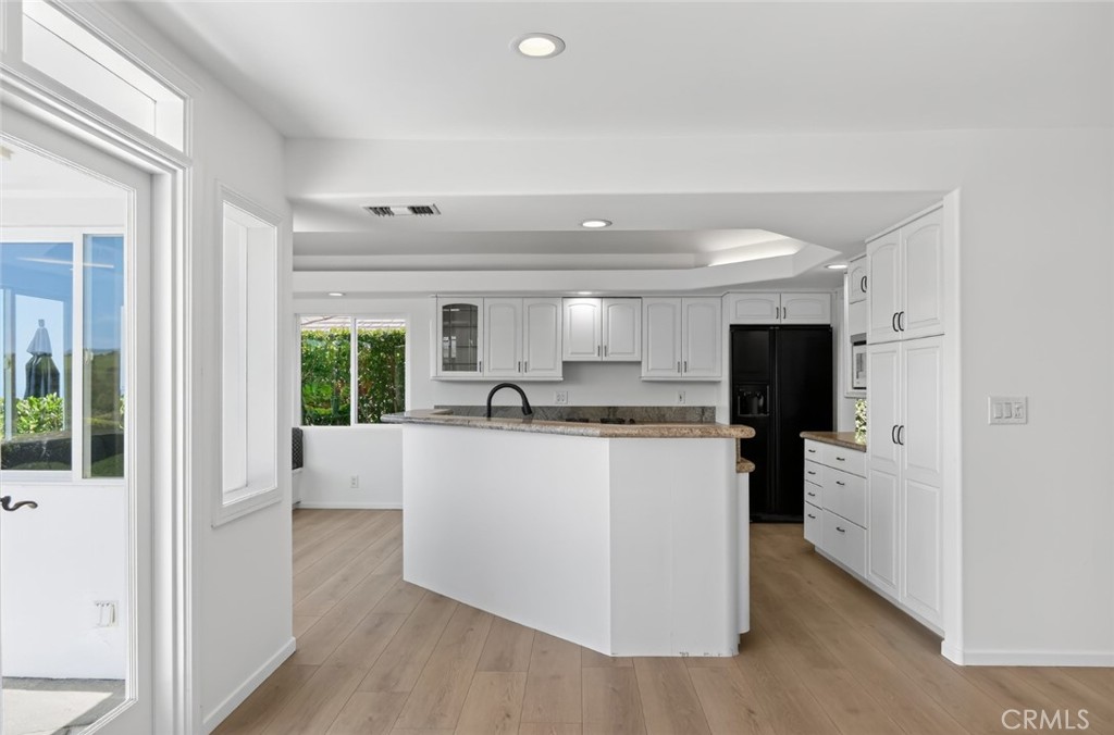 MLS #OC25114590 image #6