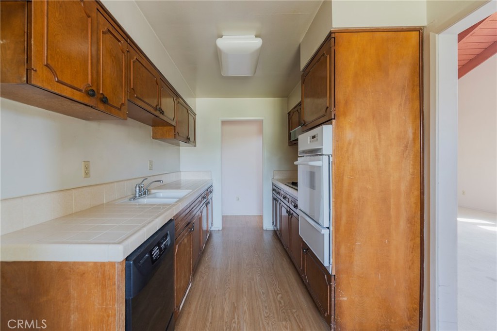 MLS #OC25115526 image #14