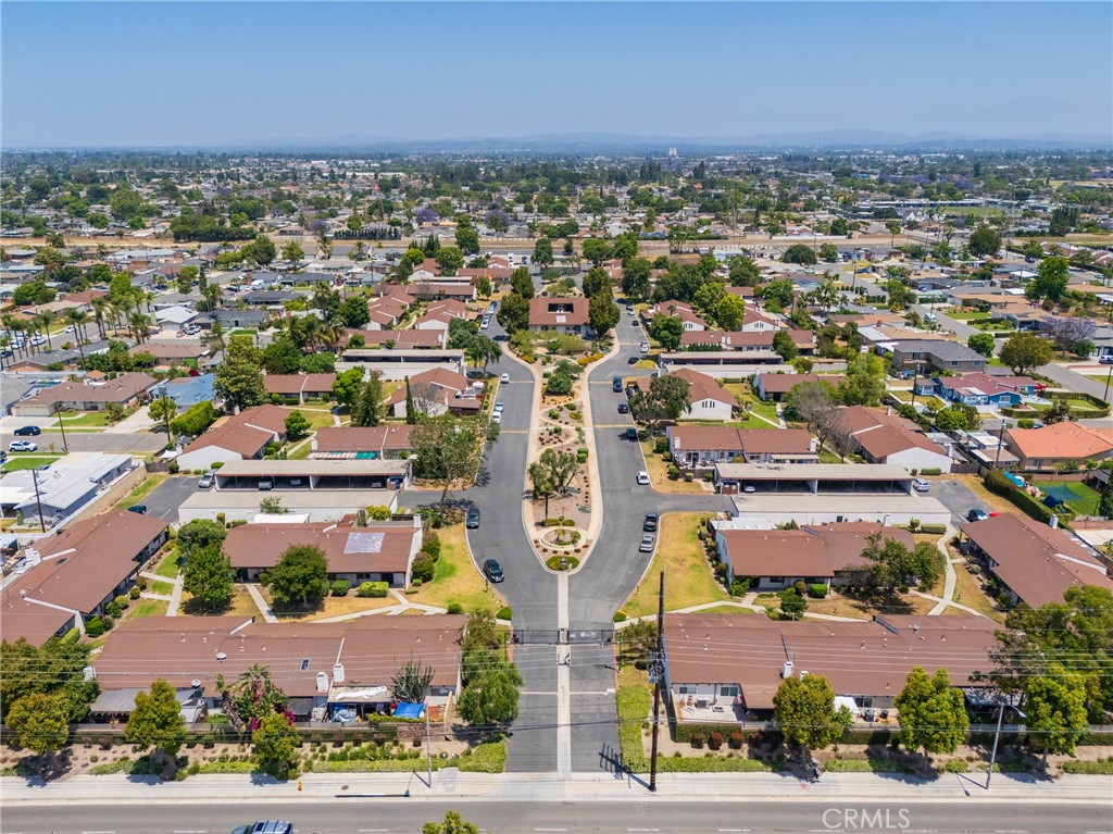 MLS #OC25115526 image #42